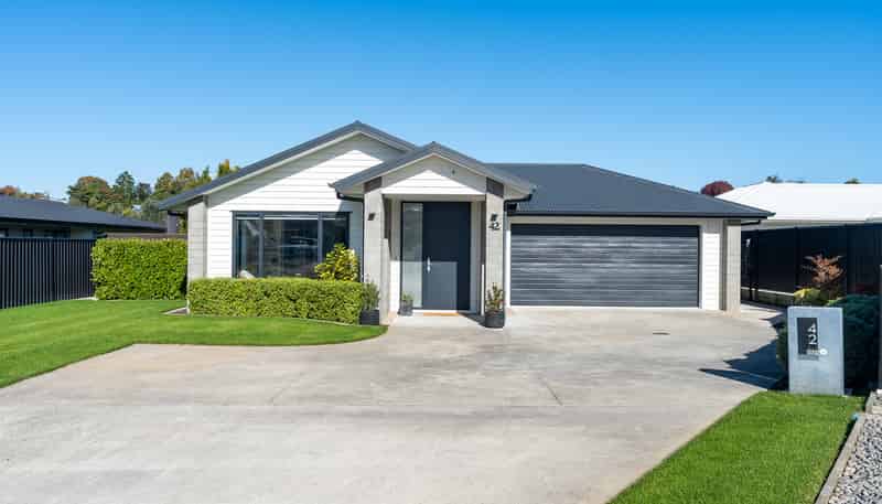 42 Oak Ridge Drive, Te Awamutu