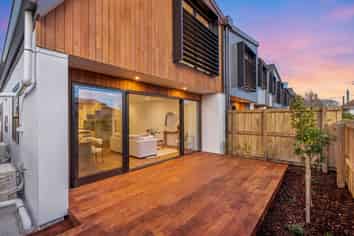 6/70 Isleworth Road, Bishopdale