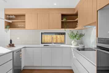 6/70 Isleworth Road, Bishopdale
