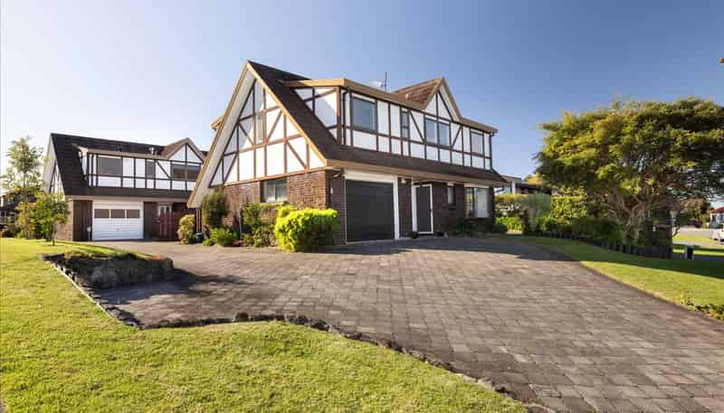 15A Cooneys Drive, Matua