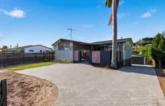 18 Olivine Street, Poike
