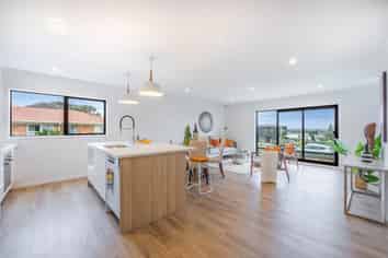 4/5 Marsh Avenue, Forrest Hill