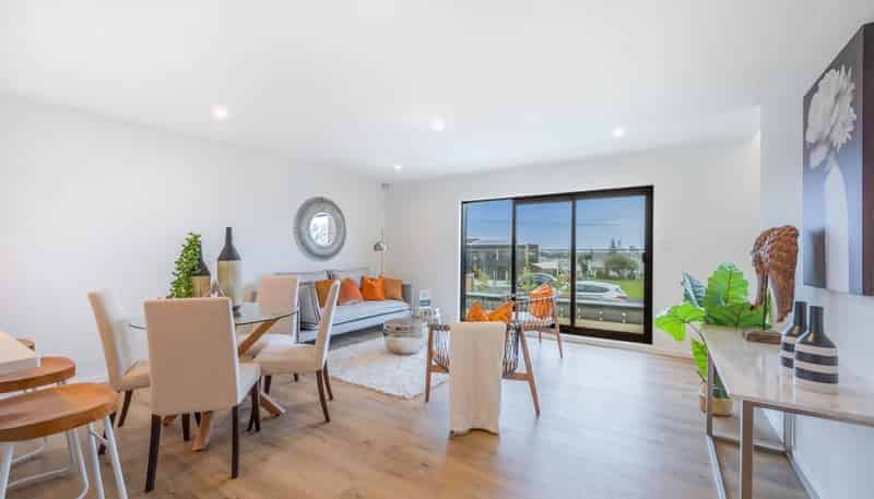4/5 Marsh Avenue, Forrest Hill