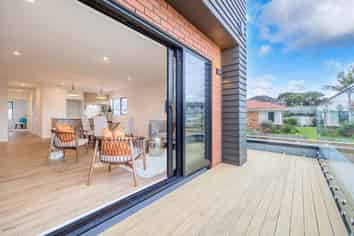4/5 Marsh Avenue, Forrest Hill