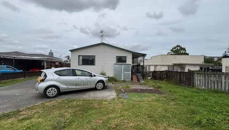 343 Main Road, Huapai