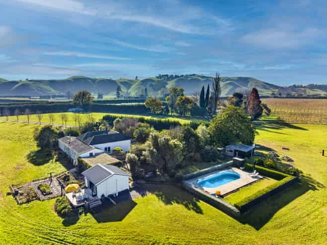 1685 Korokipo Road, Fernhill