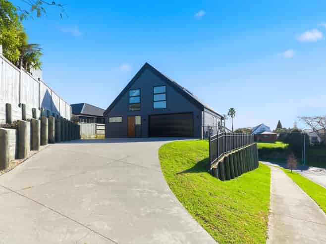 2 Massee Way, Te Puke