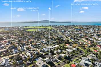 8 Creamer Avenue, Belmont