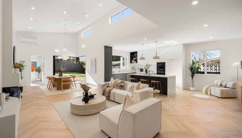 8 Creamer Avenue, Belmont