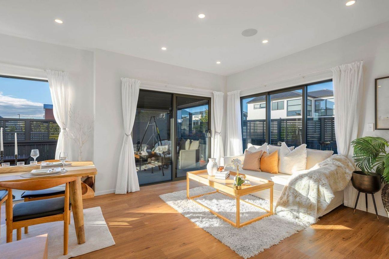 Exceptional Family Living – Modern Luxury & Ef... - Widok 4