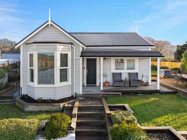 34 Island Terrace, Port Chalmers
