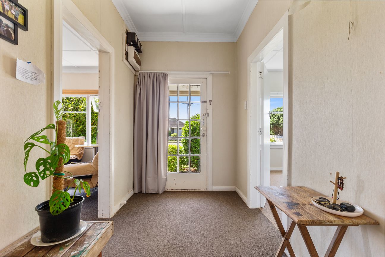 Packed with Potential & Priced to Sell! - Aanzicht 3
