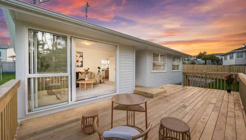 19 Thornlow Street, Glendene