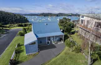 8 Kakapu Road, Russell