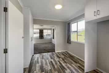 12 Lockhart Avenue, Milson