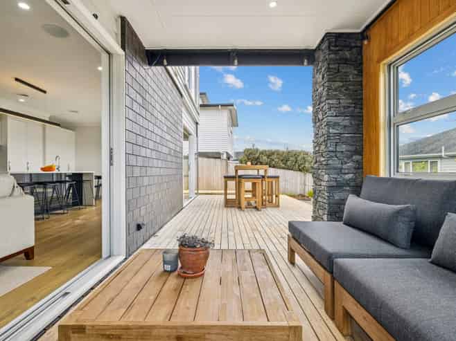 2 Tauwaka Crescent, Riverhead