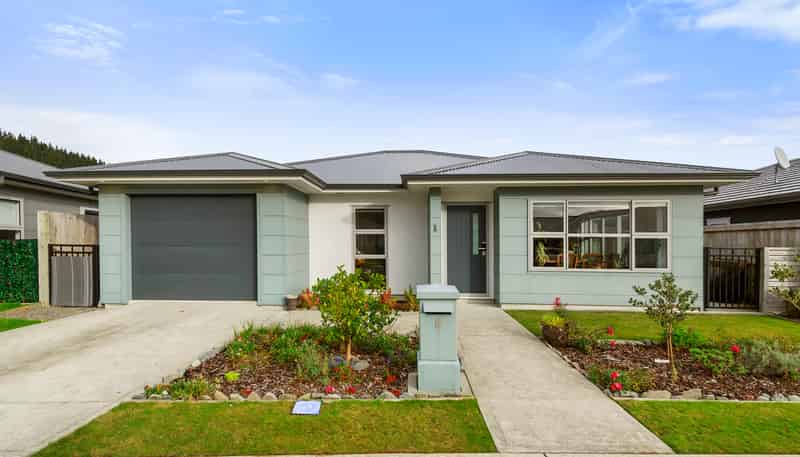 6 Brian Hughes Road, Wainuiomata