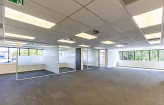 Light & Bright Takapuna Office 