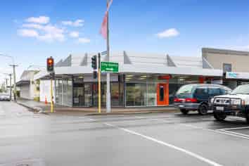 High Profile Retail Corner | Unmissable Exposure