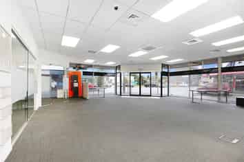 High Profile Retail Corner | Unmissable Exposure