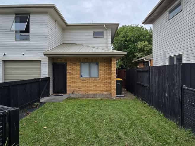 20 Barnea Circle, Glen Eden