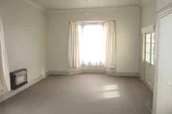 706A Main Street, Terrace End