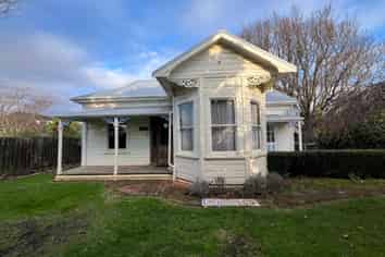 706A Main Street, Terrace End