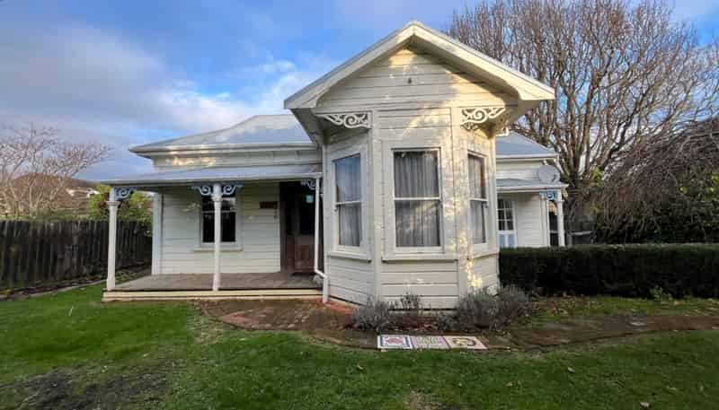 706A Main Street, Terrace End