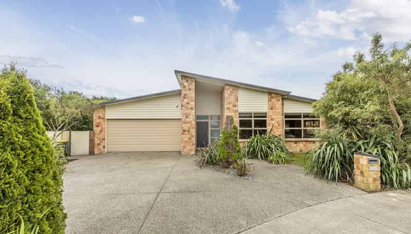 18 Pukemere Way, Pukerua Bay
