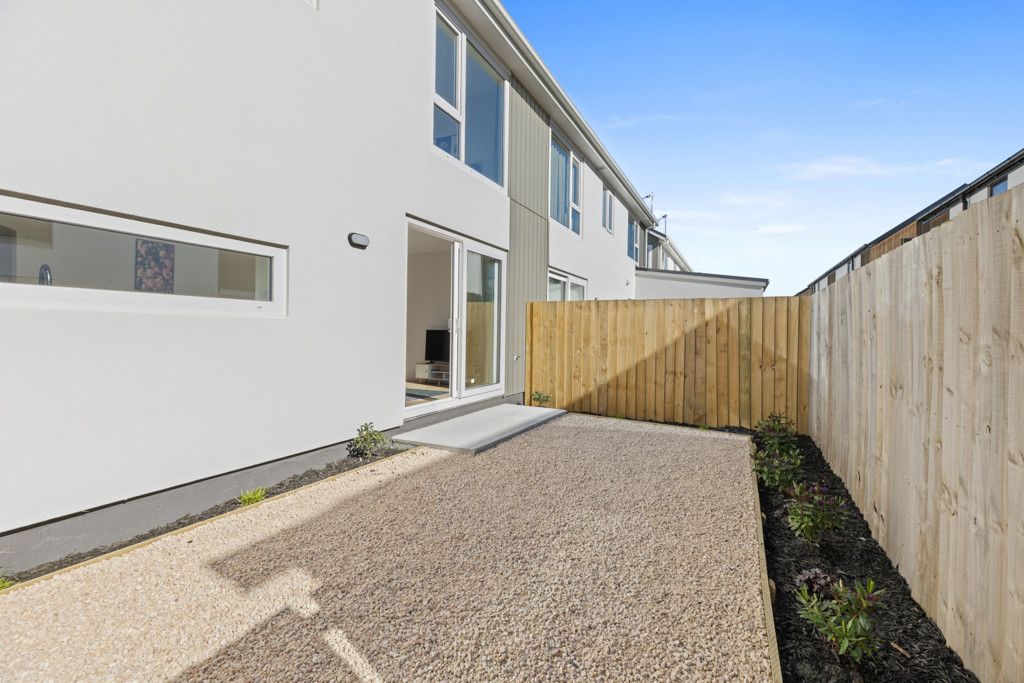Freehold Home with Garage! Built 2025! - Ansicht 6