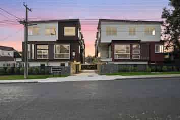 2/3 Corrella Road, Belmont
