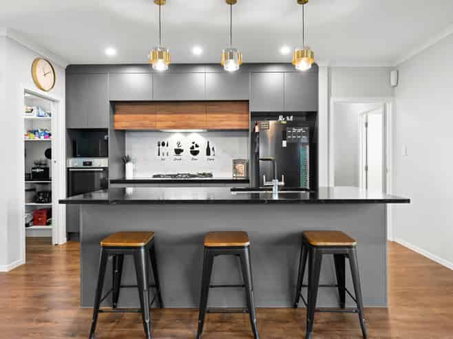9 Earp Crescent, Chartwell