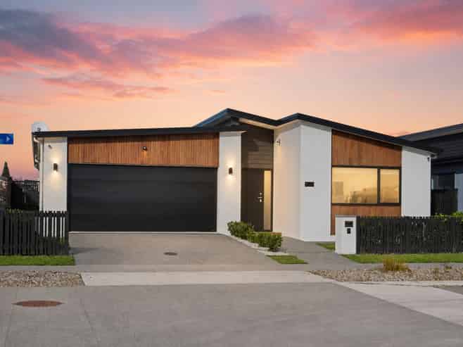 9 Earp Crescent, Chartwell