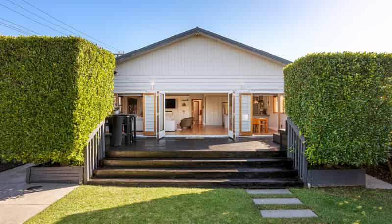 39 Renfrew Avenue, Sandringham