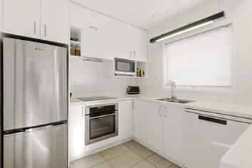 76A Memorial Avenue, ILAM