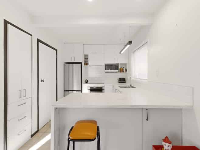 76A Memorial Avenue, ILAM