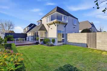 76A Memorial Avenue, ILAM