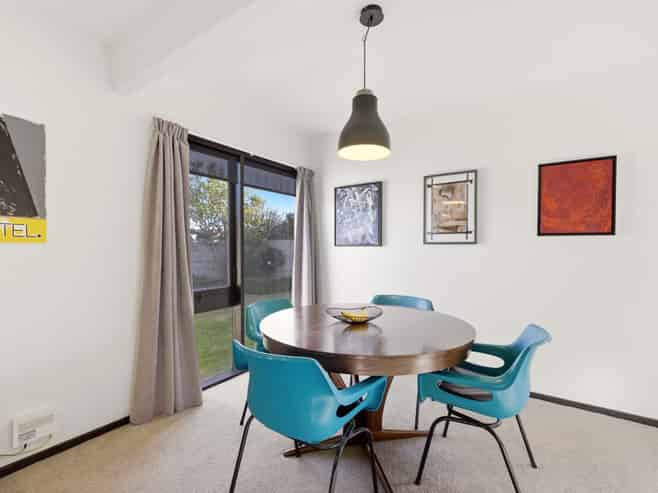 76A Memorial Avenue, ILAM