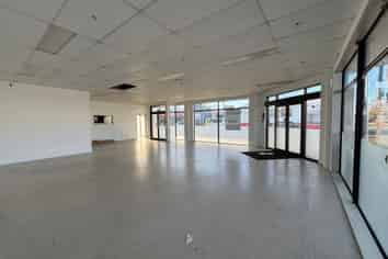 Hospitality or Retail Opportunity 