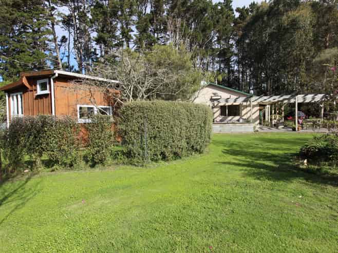 164 Cross Road, Lepperton