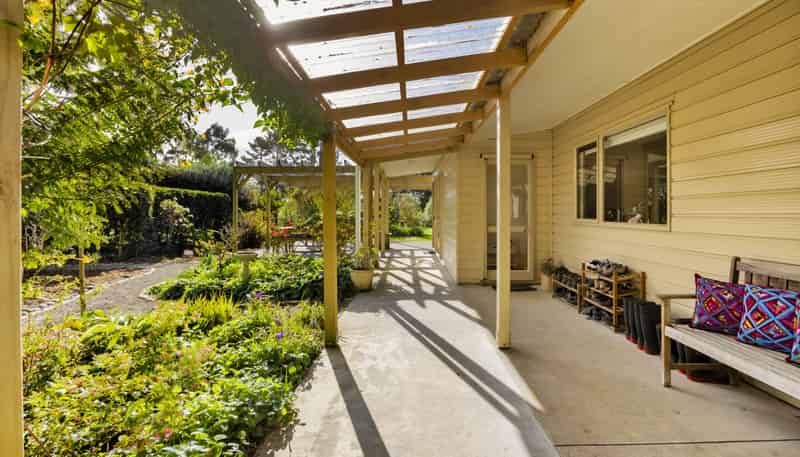164 Cross Road, Lepperton