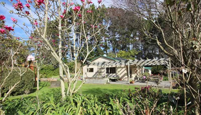 164 Cross Road, Lepperton