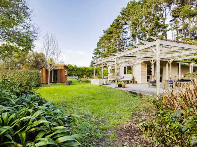 164 Cross Road, Lepperton