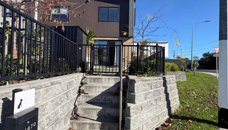 1/470 West Coast Road, Glen Eden