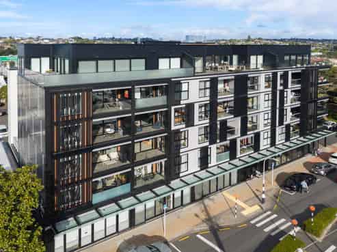 106/4 Bute Road, Browns Bay