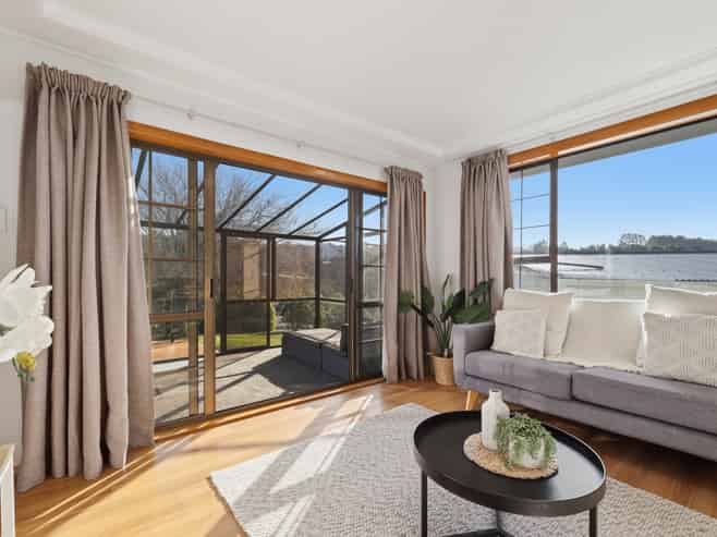 8 Martin Road, Fairfield