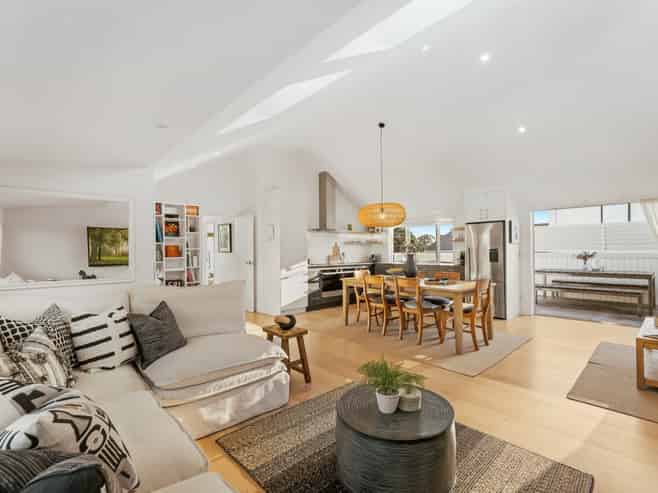 75D Oceanbeach Road, Mount Maunganui
