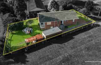 42 Gilbert Road, Otara
