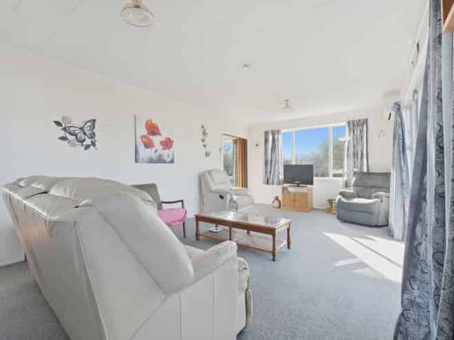 8 Marion Place, Deanwell