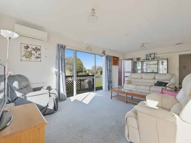 8 Marion Place, Deanwell